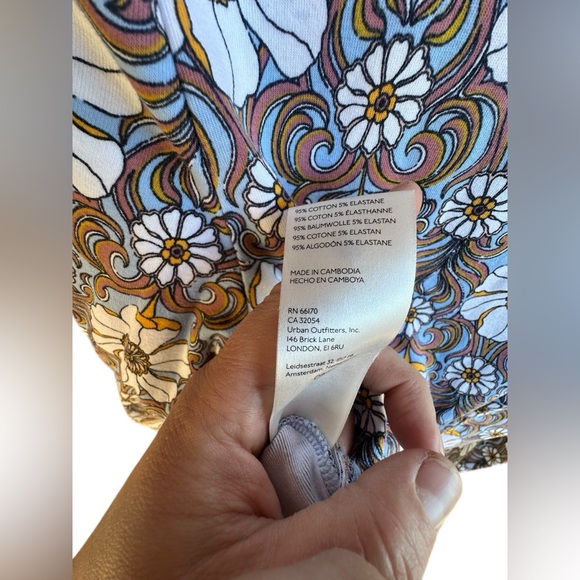 Maeve by Anthropologie Blue Motif Ruched Long Sleeve Shirt Size Medium - Picture 8 of 8